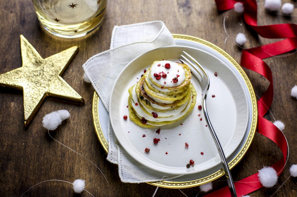 Torrette di patate con salsa di panna e pepe rosa