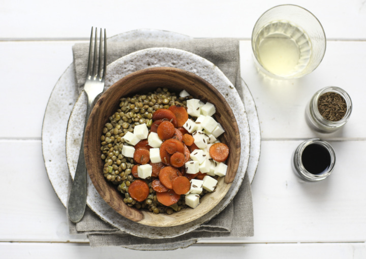 Lenticchie con carote glassate e speziate e mozzarella