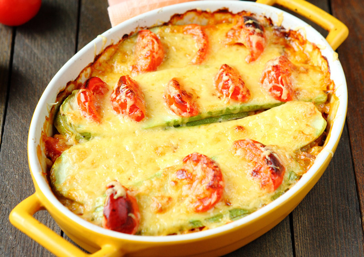 Ricotta con pomodori e zucchine al forno
