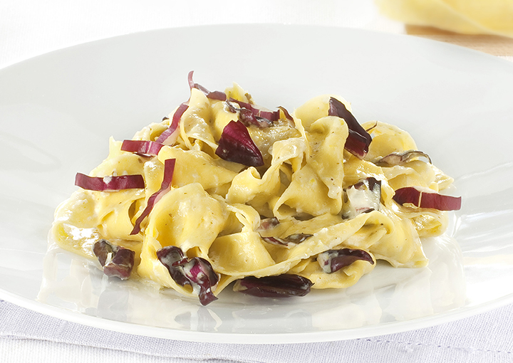 Pappardelle al radicchio e porro