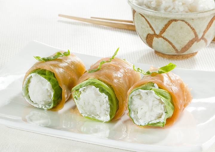 Rotolini di riso con ricotta e salmone