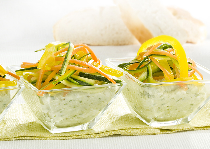 Julienne di verdure con crema di stracchino