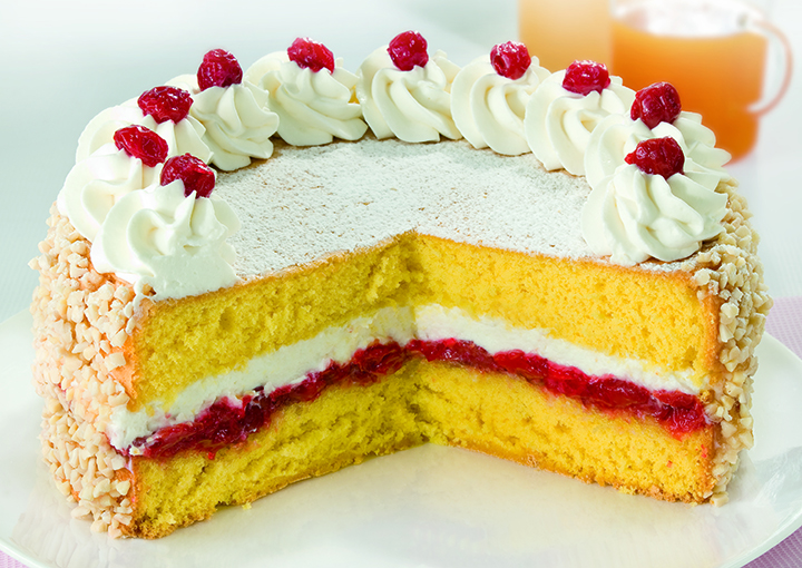Pan di Spagna con farcia di ricotta e amarene