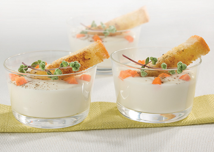 Crema di stracchino con pane e carote