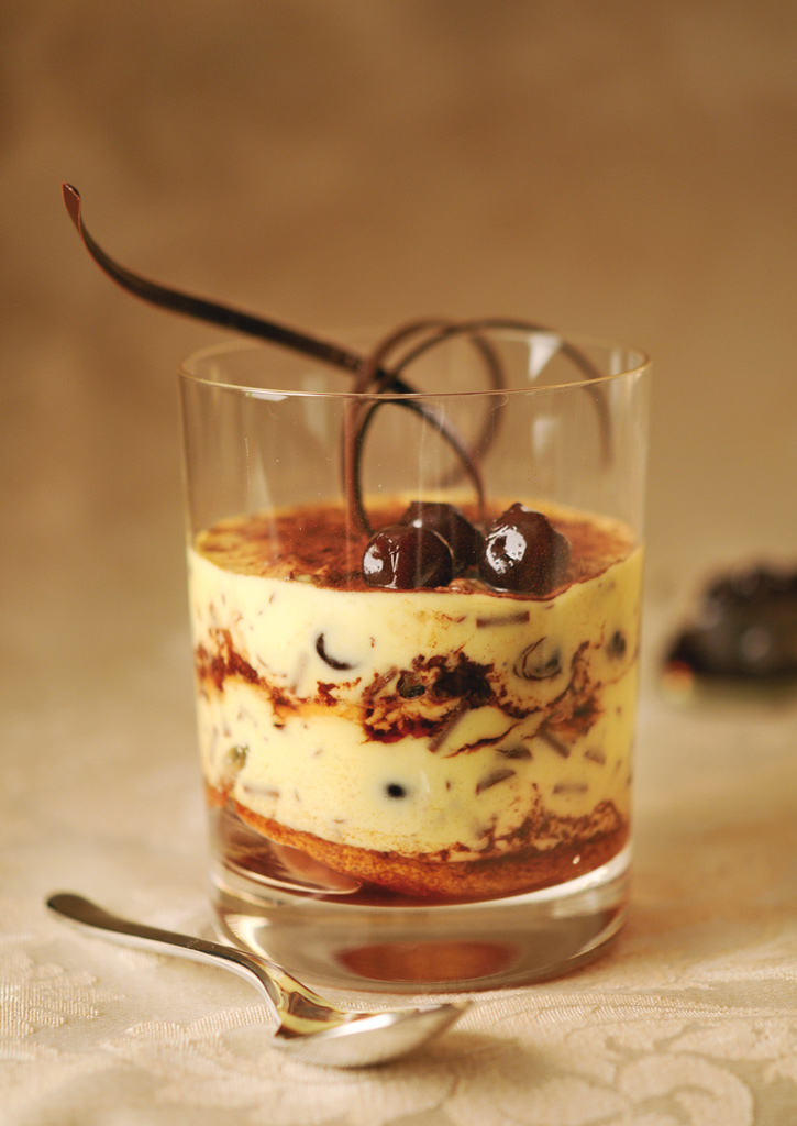 Mousse di mascarpone con crema chantilly