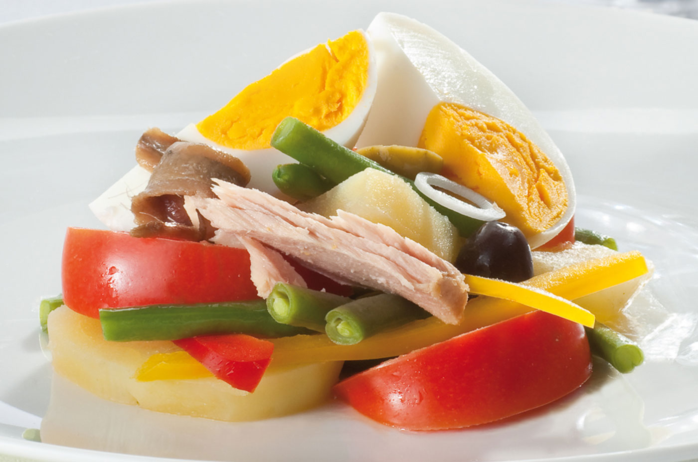 Insalata Nizzarda con uova sode