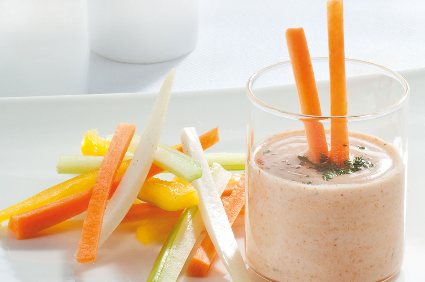 Pinzimonio di verdure con yogurt alla paprica