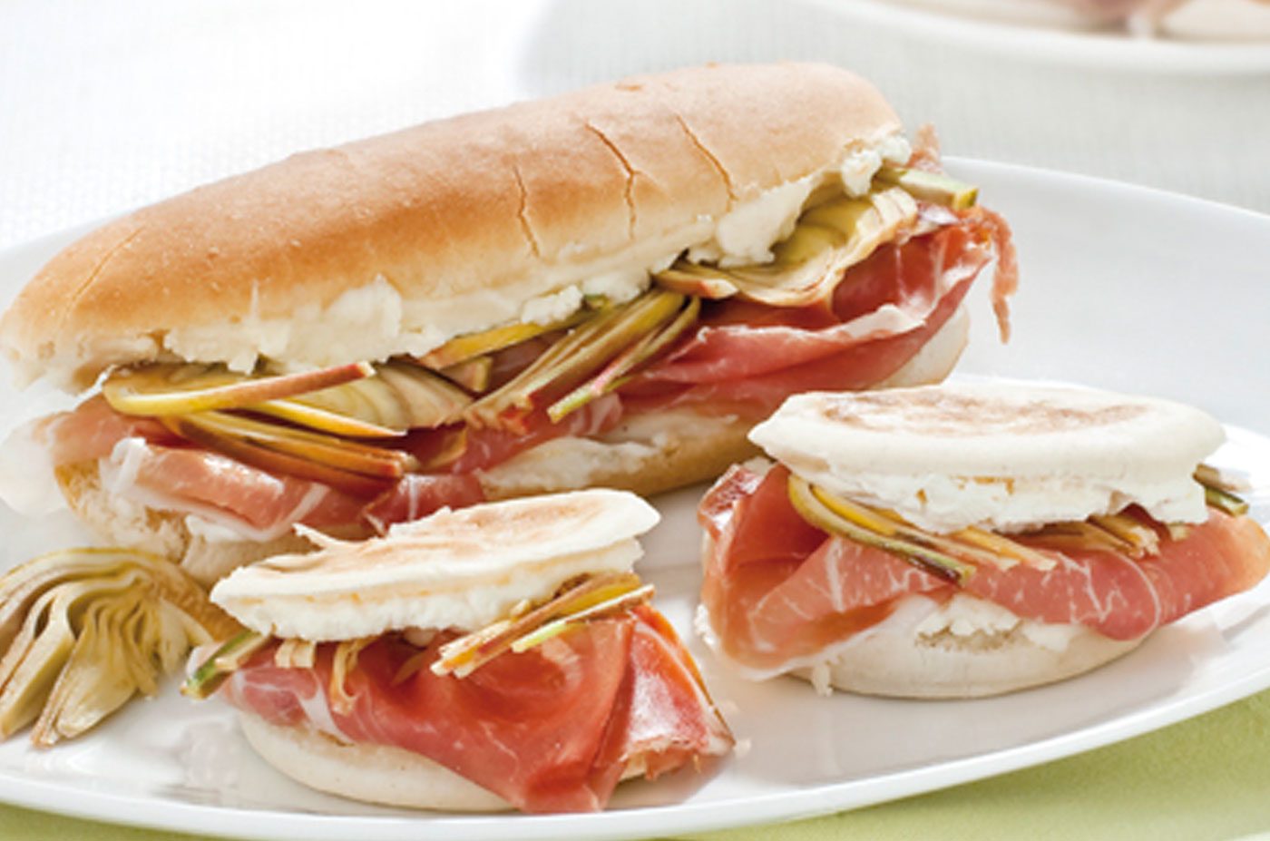 Panini e crescentine con squacquerone