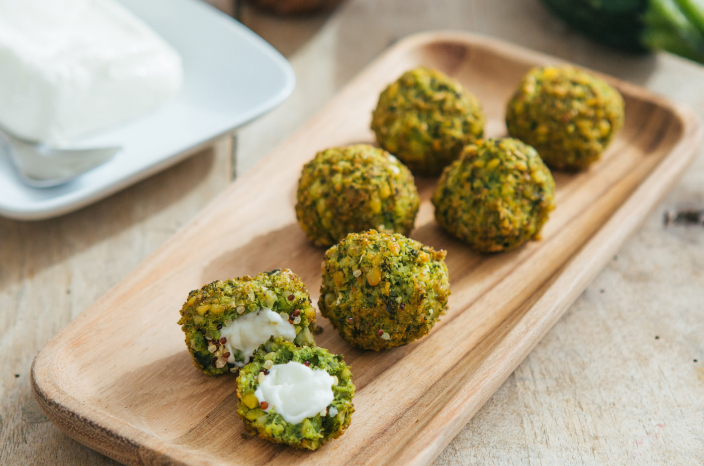 Polpette di quinoa, stracchino, ceci e zucchine