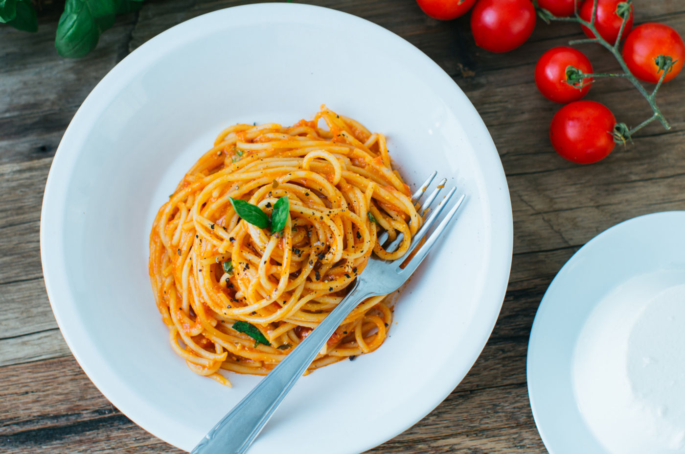 Spaghetti con sugo alla siciliana