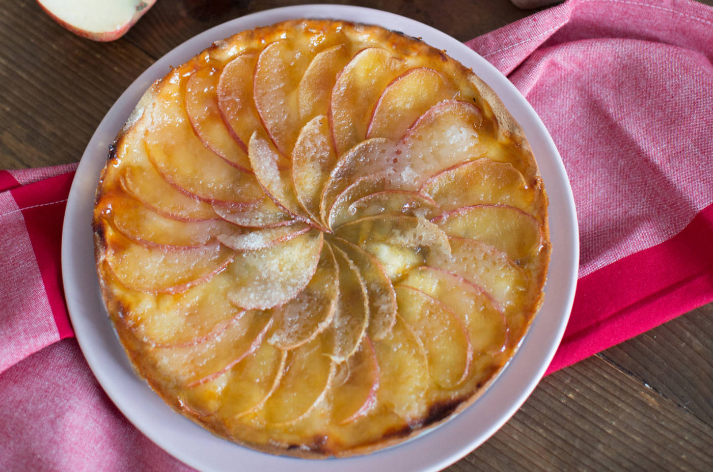 Crostata di mele, vaniglia e sciroppo d'acero