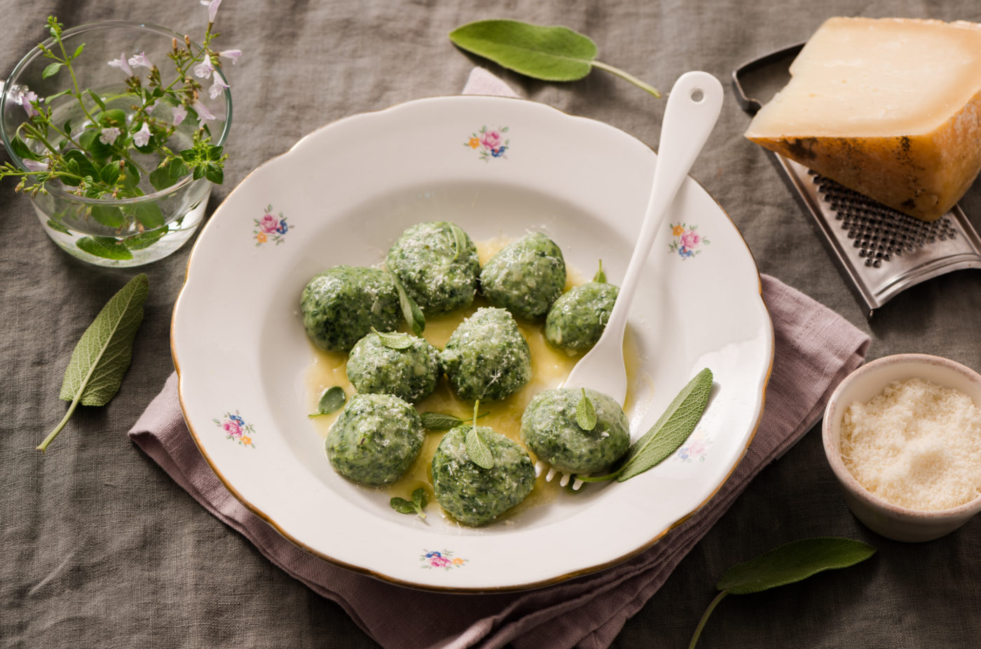 Gnudi alle bietole e ricotta bio