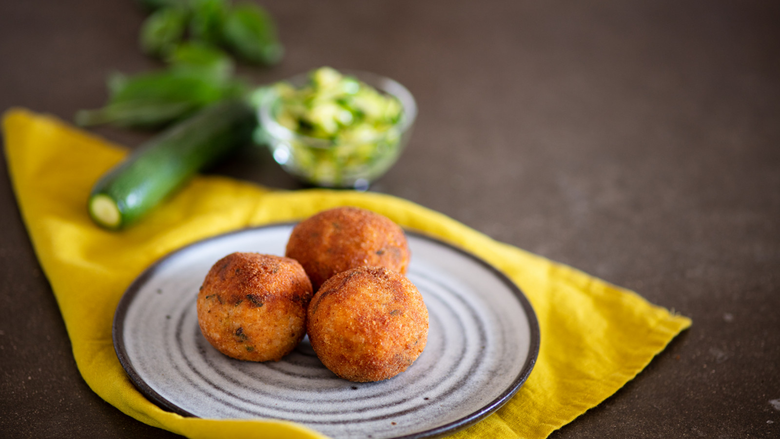 Arancini di riso con zucchine