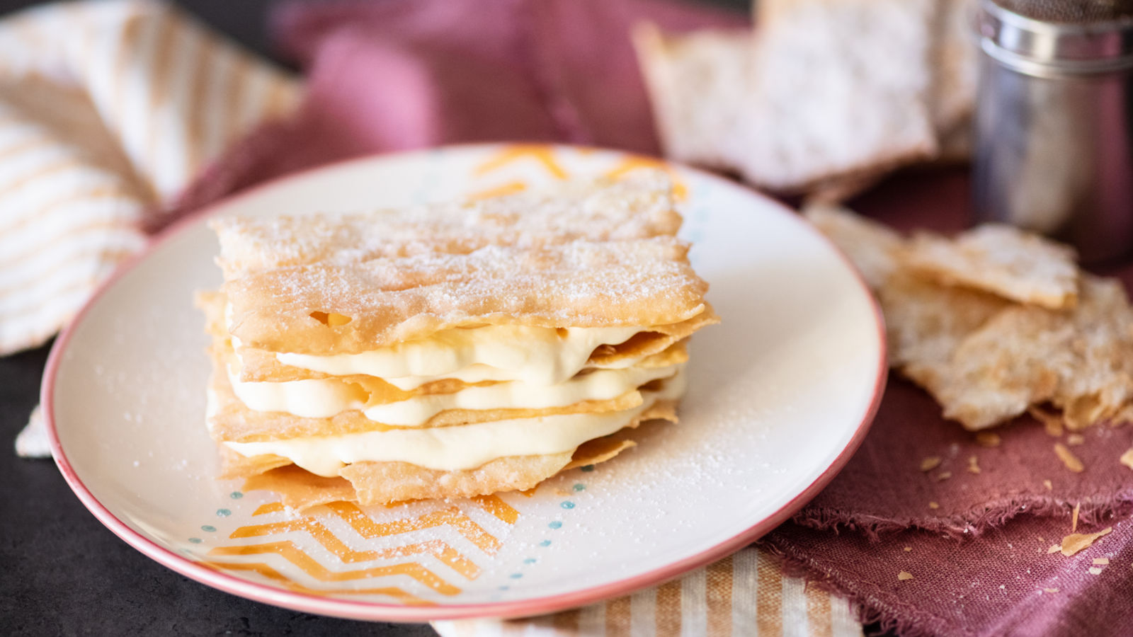 Millefoglie di sfrappole con crema al mascarpone per Carnevale